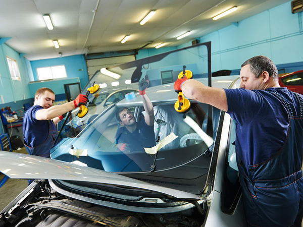 oakland windshield replacement
